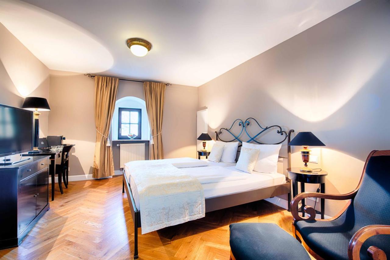 Hotel Schloss Lehen Bad Friedrichshall Esterno foto